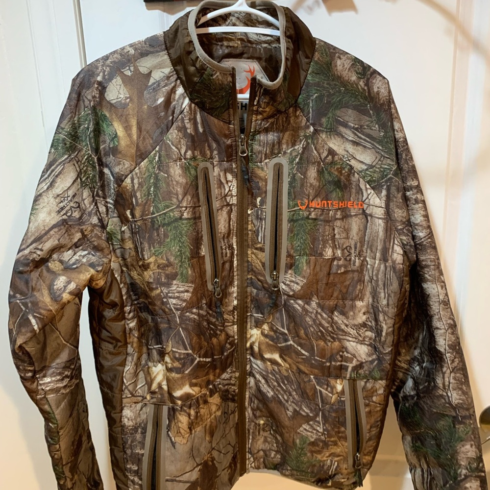 Real tree hunting lightweight packable jacket